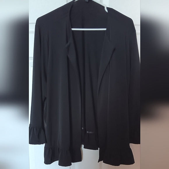 Black Bell Sleeve Jacket BRAND NEW WITHOUT TAGS - Picture 2 of 5